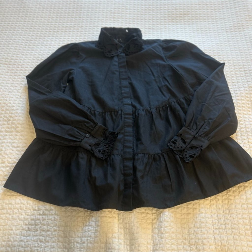 Lace Cotton Black Top  Size 6  River Island Brand